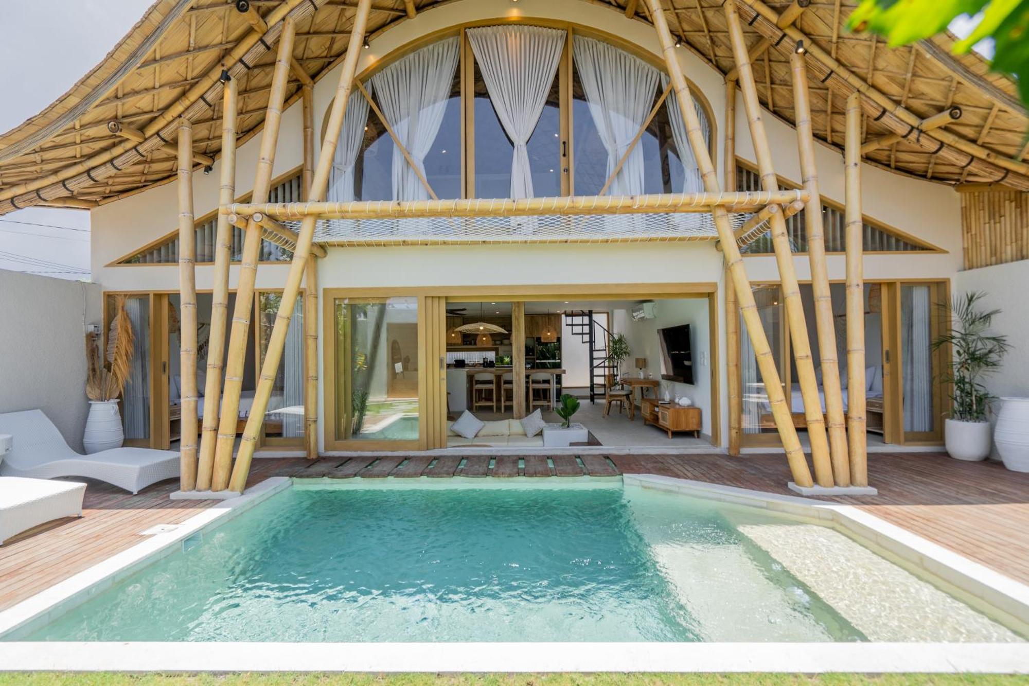 Villa Sunset Bamboo - 3Br Villa In Kerobokan Экстерьер фото