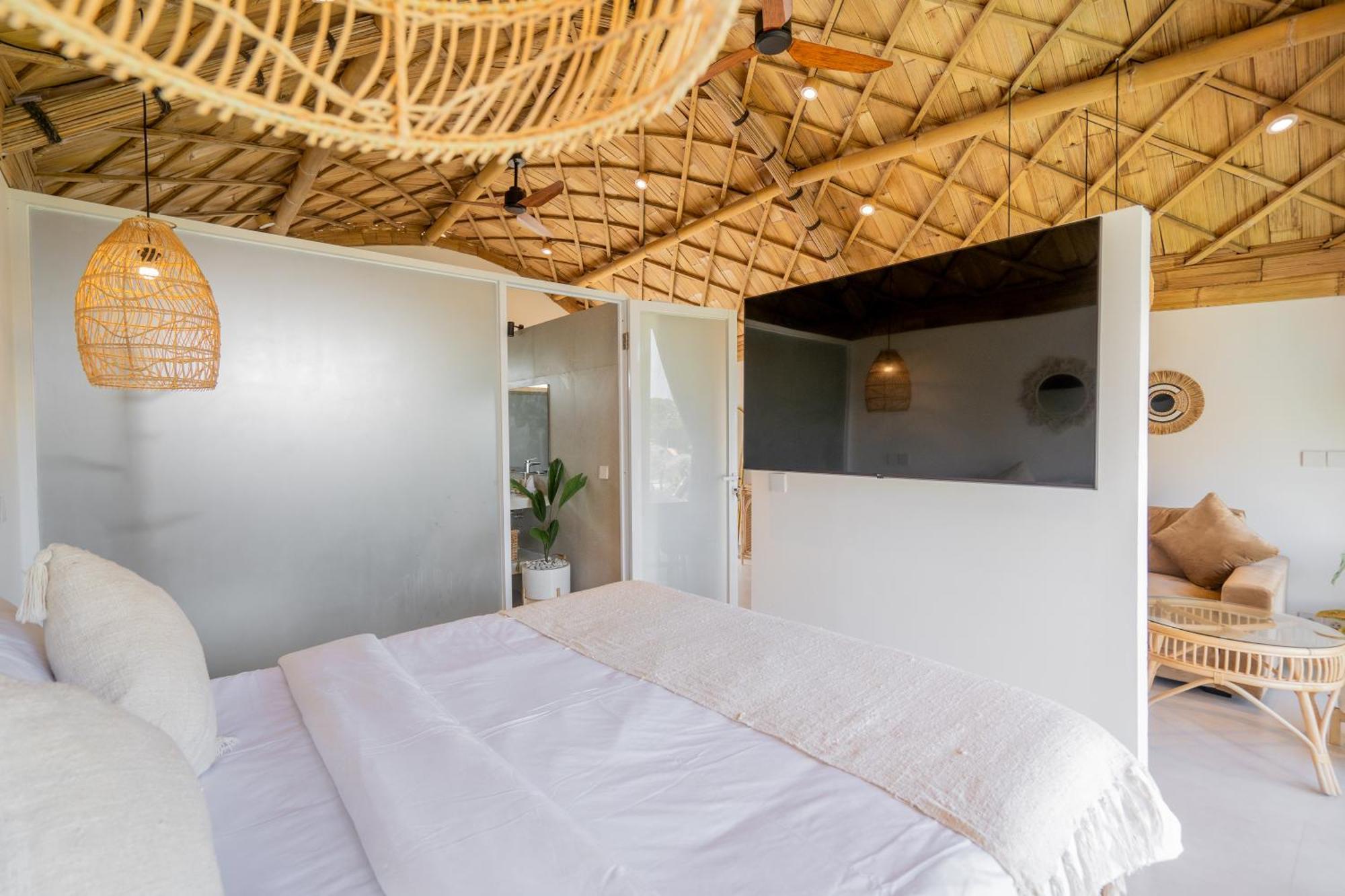 Villa Sunset Bamboo - 3Br Villa In Kerobokan Экстерьер фото